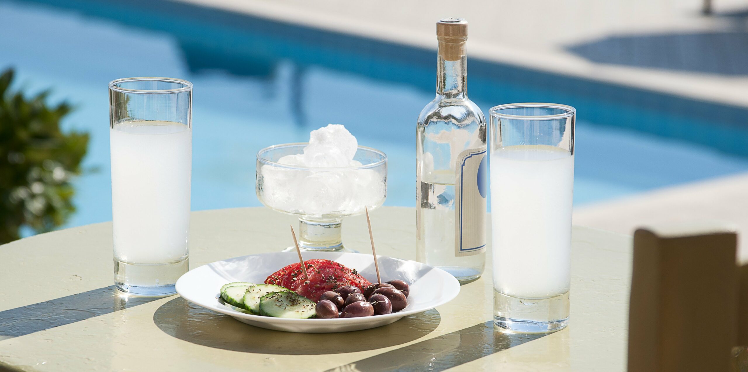 Der Ouzo beim Griechen – Warum kleine Geschenke die Freundschaft erhalten
